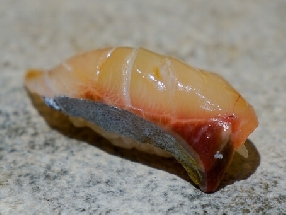 縞鯵の握り