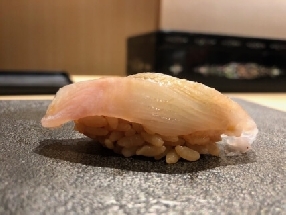 鮎魚女の握り