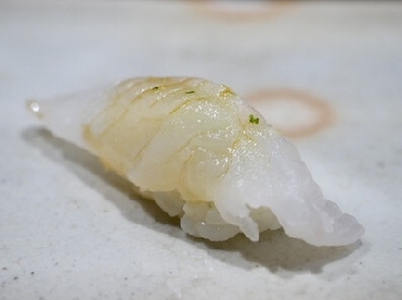 Краснопятнистый групер (Kijihata)